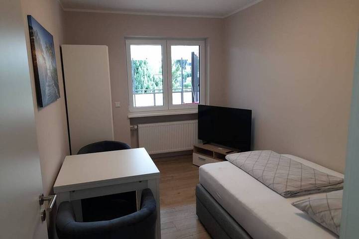 Ganze Wohnung, Luxuriöses Appartement mit 2 Schlafzimmern und Balkon in Sulzbach am Main, Main-Odenwald