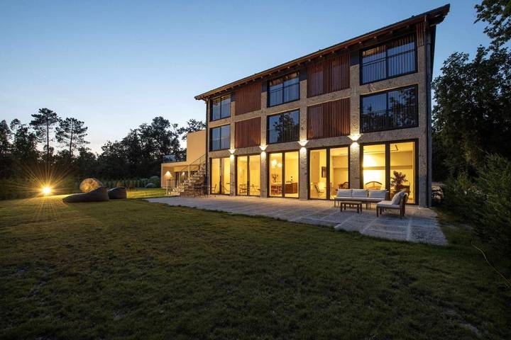 Casa de férias para 2 pessoas, com Varanda e Jacuzzi e ainda Terraço and Jardim em Fafe