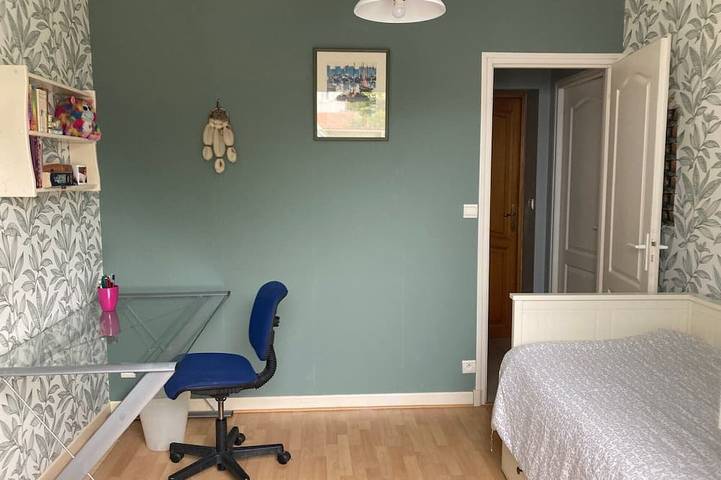 Location de vacances pour 7 personnes, avec jardin ainsi que terrasse et jacuzzi à Périgny - 4