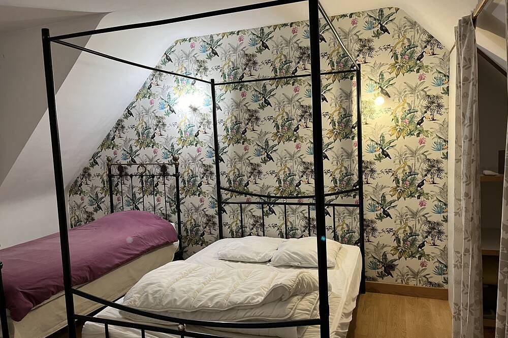 Grand Gîte Familiale au Coeur des Côtes Darmor in Ploumagoar, Guingamp Region