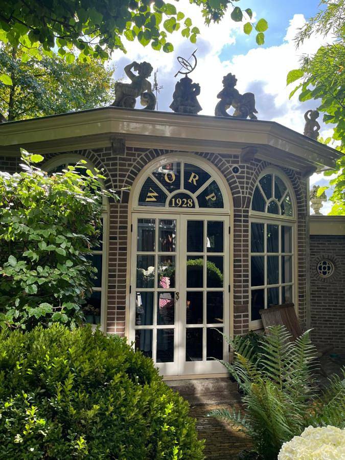 Deventer Heritage en Boutique B&B, museumhuis "De Worp", het huis met de theekoepel, logeren in authentiek historisch erfgoed in Deventer, IJssel