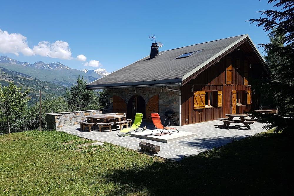 Grand chalet 4* avec terrasse et vue imprenable à 5 minutes du domaine Paradiski in Montorlin, Bellentre