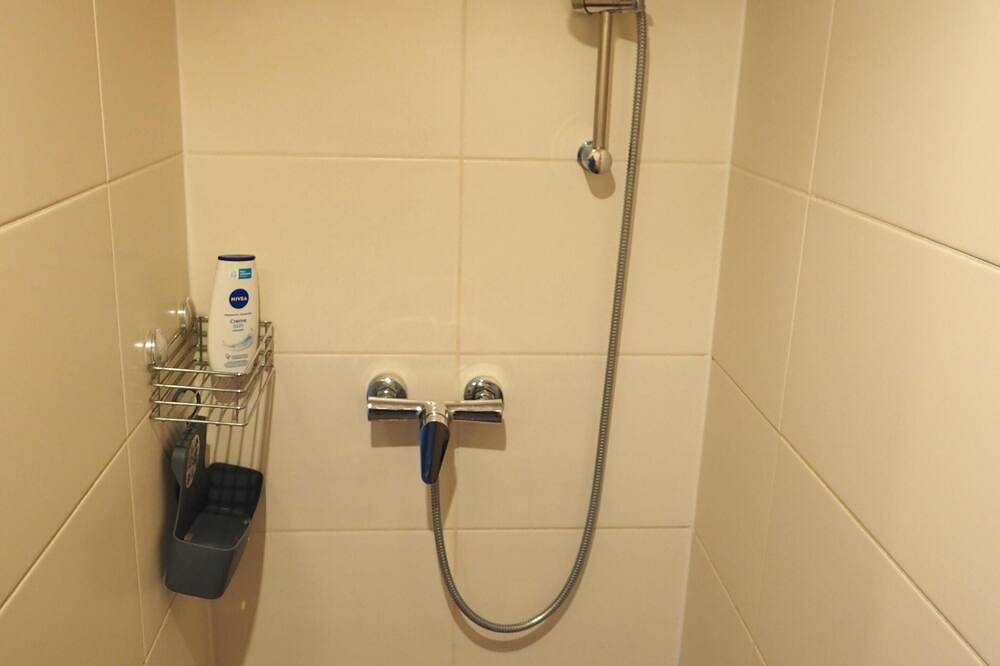 Ganze Wohnung, Ferienwohnung Ii - Fuchsbau Souterrain-Wohnung in Brannenburg, Bayerische Alpen