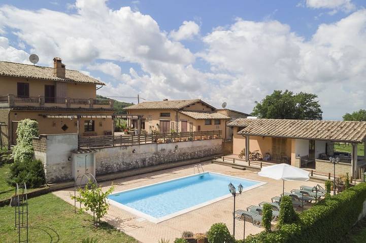 Ferienhaus für 6 Personen, mit Balkon und Pool
