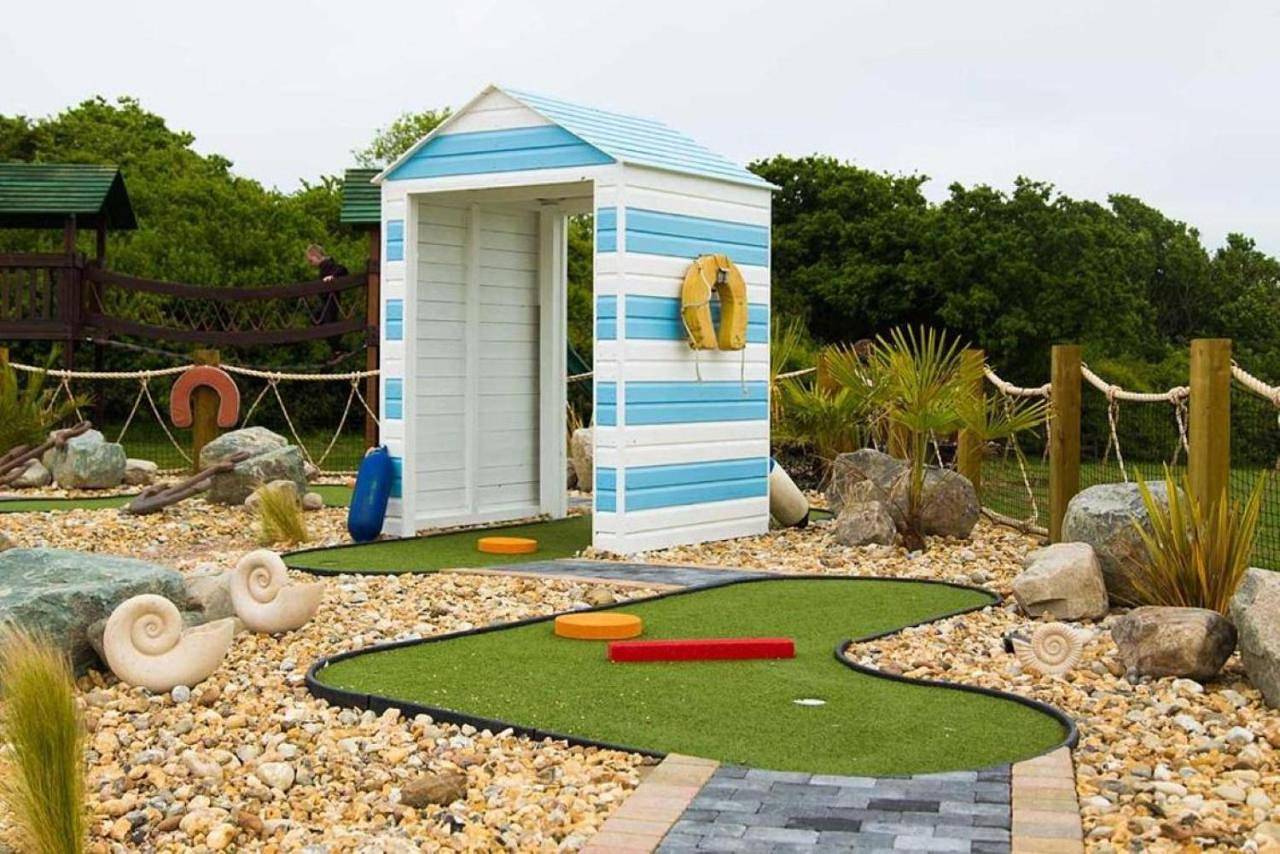 Value Chalet with Bunks 4 Berth in Bembridge, Isle of Wight