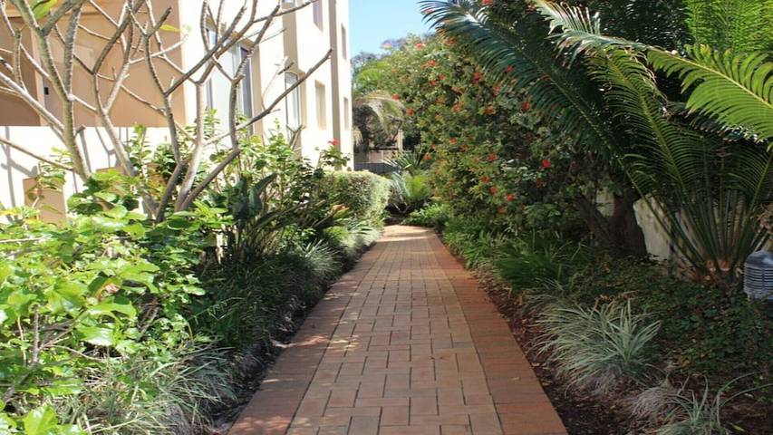 Holiday rental for 6 people, with pool and balcony in Hawks Nest