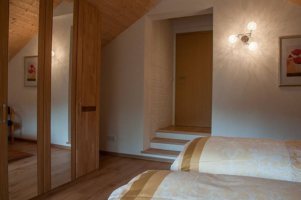 Entire apartment, Vacation apartment Gewald No. 2 - Ferienwohnungen Gewald in Rottach-Egern, Spitzingsee