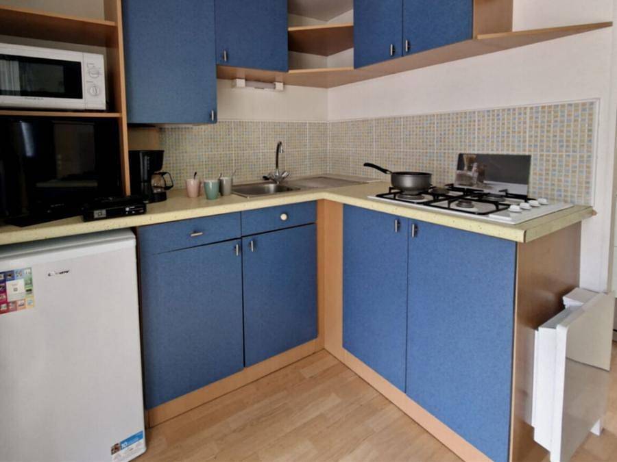 Camping La Prévoté - Mobile home 4 persons - 2 Bedrooms 4 pers Lodge in Saint-Hilaire-de-Riez, Loire Valley