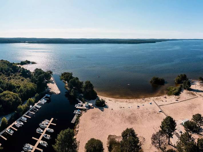 Mobil home pour 6 personnes, avec piscine et terrasse à Gastes - 2