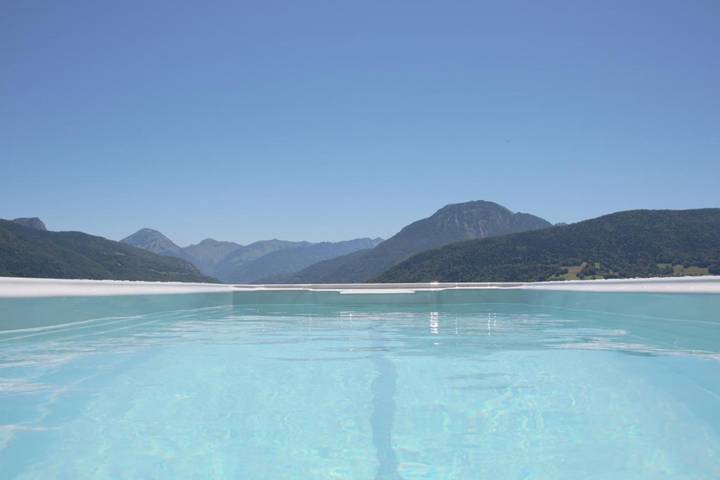 Chambre d’hôte pour 2 personnes, avec piscine et jacuzzi ainsi que terrasse et jardin en Savoie - 4