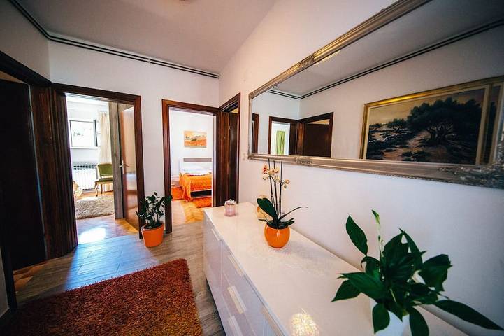 Apartamento entero, Split Podstrana: Piso / apartamento - Split-Podstrana in Podstrana, Condado de Split-Dalmacia