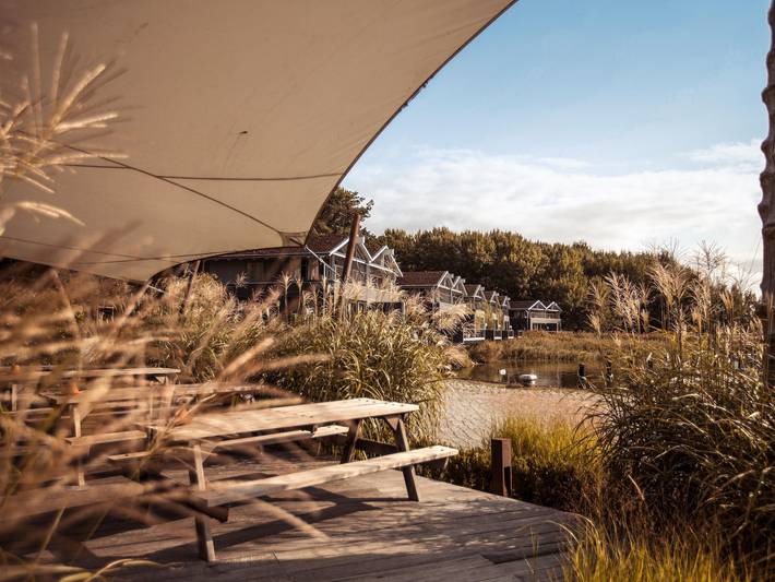 Ferienwohnung für 6 Personen, mit Balkon und Terrasse sowie Sauna und Seeblick in Gustow