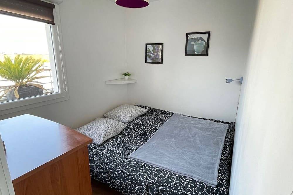 Entire apartment, Vannes charming 30m2 apartment with large terrace and garage in Vannes, Côte des Mégalithes