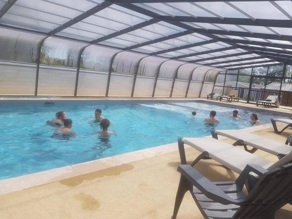 Camping 3 étoiles - Piscine - ccbfeif in Baye, Région de Quimper