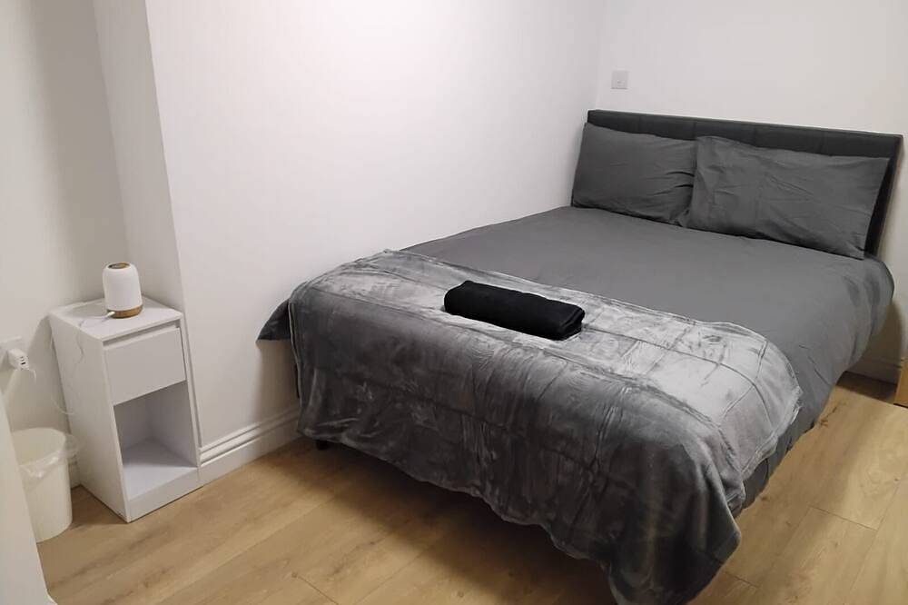 Ganze Wohnung, Cardiff Hideaway w/ Private Garden & Hot Tub in Cardiff, Cardiff und Umgebung