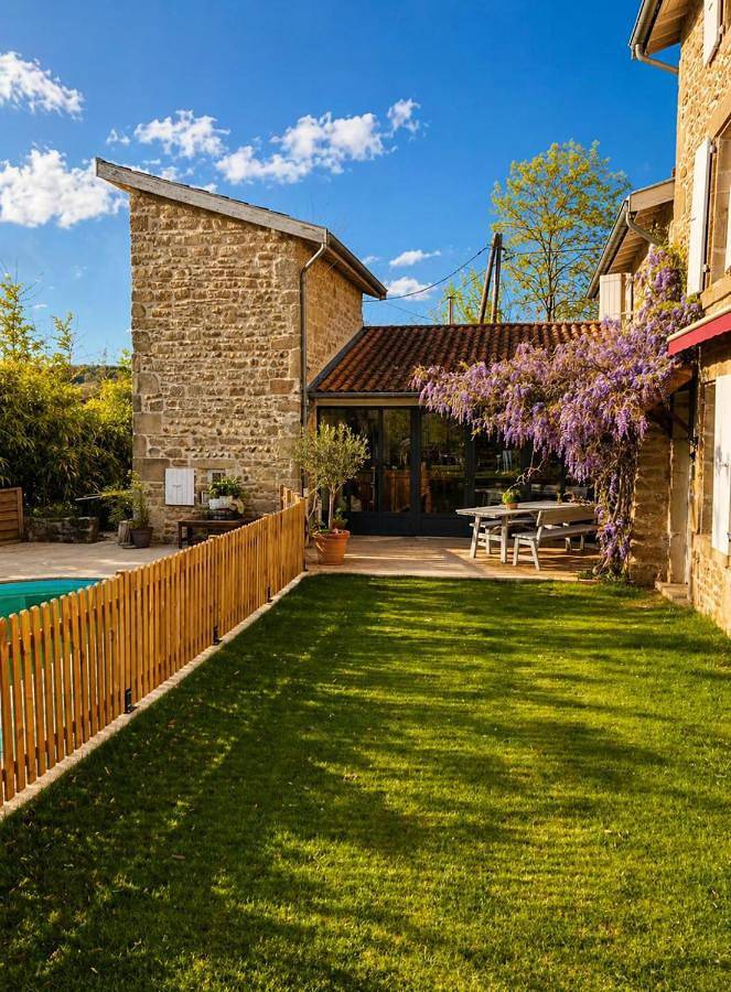 Location de vacances pour 10 personnes, avec piscine et terrasse à Saint-Donat-sur-l'Herbasse - 3