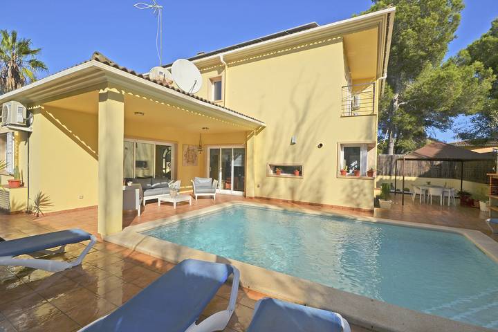 Finca mit Pool für 8 Personen, mit Terrasse und Garten in Can Picafort - 2