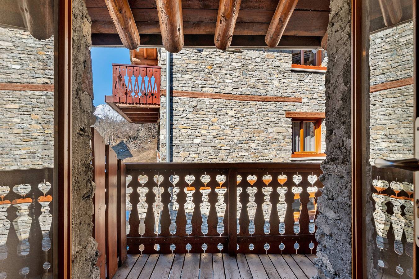 Appartement entier, Appartement "Les Chardons" avec vue sur les montagnes, balcon et Wi-Fi in Lanslebourg-Mont-Cenis, Massif de la Vanoise