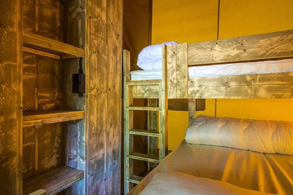 Slow Lodge - 2 chambres, sans sanitaire 5 personnes in Saint-Julien-de-Concelles, Région de Nantes