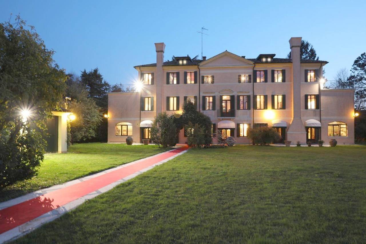 Double Room with Private Bathroom in Treviso, Treviso Provinz