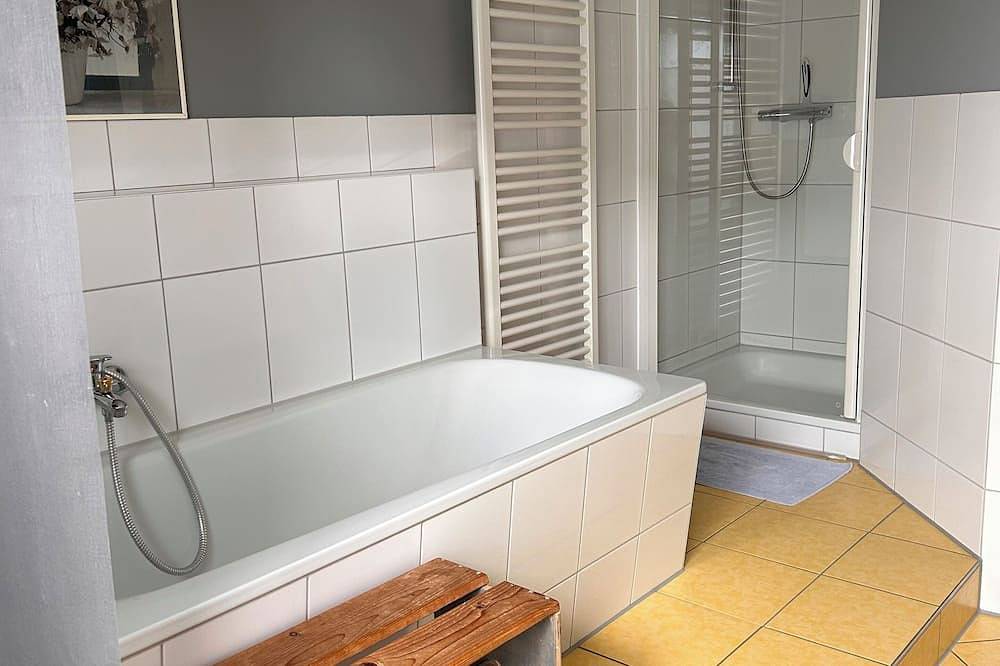 Ganze Wohnung, Ferienwohnung \"Wohnen an der Basilika\", 1-4 Pers. in Rheine, Münsterland