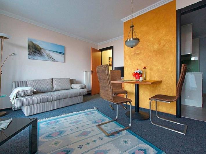 Ferienwohnung für 3 Personen, mit Terrasse und Garten sowie Sauna und Ausblick in Hohen Wieschendorf