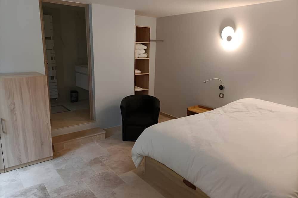 Chambre d’hôtes « Chambre Jasmin » avec terrasse partagée, Wi-Fi et climatisation in Grasse, Côte méditerranéenne (France)