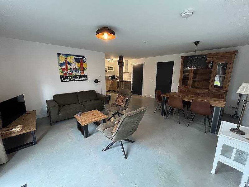 Geheel appartement, June in Julianadorp aan Zee, Julianadorp