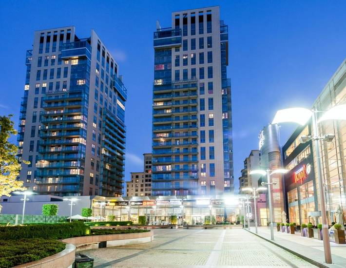 Ośrodek wypoczynkowy dla 8 osób, z Balkon i Taras oraz Widok w Warszawa