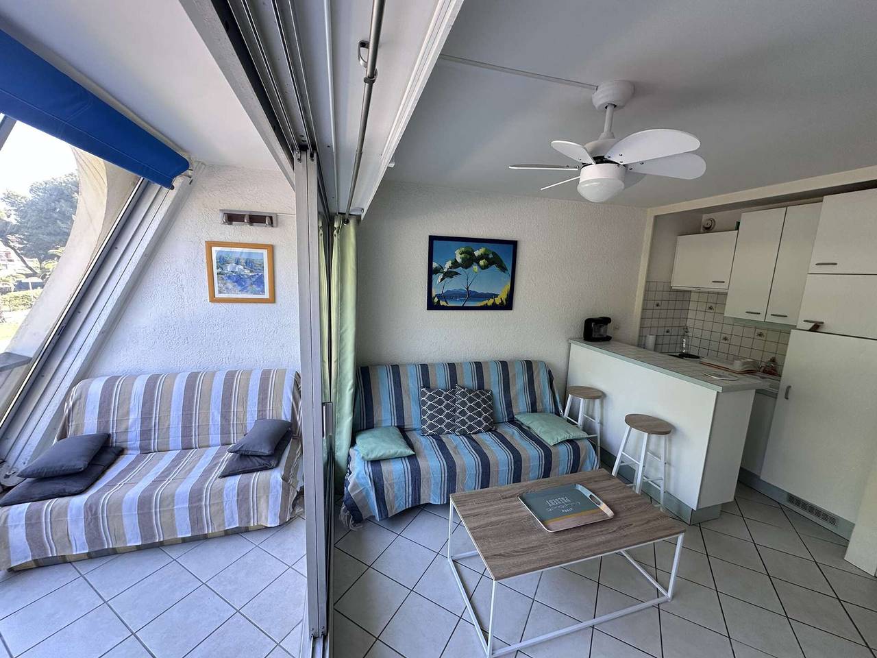Entire studio, Charming Studio for 4 with Sea View, Pool, and Parking Near the Beach in Port Camargue, Le Grau-du-Roi