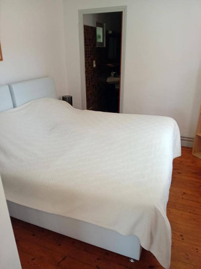 Maison d’hôte pour 2 personnes, avec jardin à Saint-Alban-sur-Limagnole