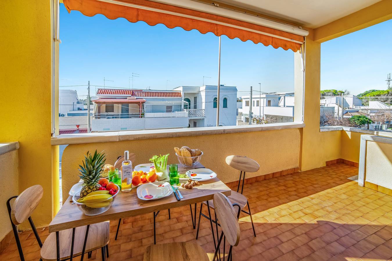 Apartamento entero, Acogedor apartamento de 1 dormitorio con cocina y aparcamiento, a 2 km de la playa de Campomarino in Campomarino di Maruggio, Maruggio