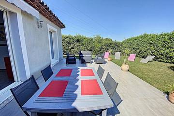 Gîte pour 4 personnes, avec terrasse et jardin à Mougins