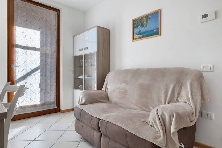 Entire apartment, Apartment 'Gima' with Mountain View, Private Terrace and Balcony in Villa Lagarina, Garda Mountains