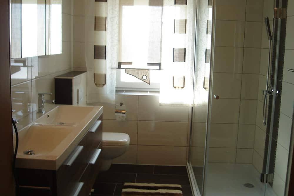 Ganze Wohnung, Ferienwohnung für den gehobenen Anspruch in idyllischer Alleinlage in Zachenberg, Ostbayern