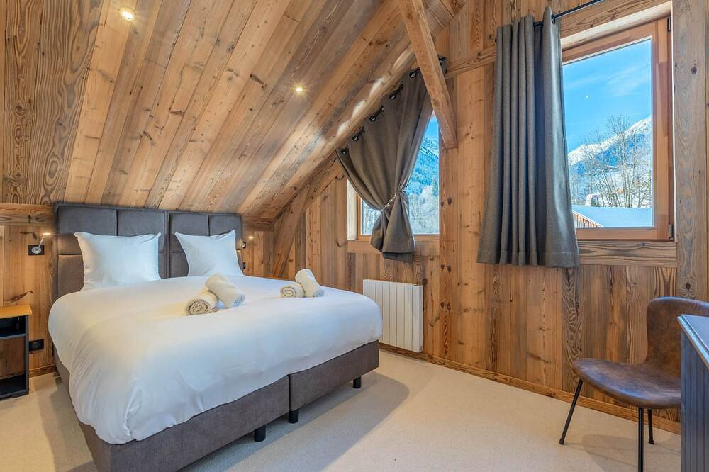 Ganze Wohnung, Large luxury apartment in the mountains in Glières-Val-de-Borne, Region Bonneville