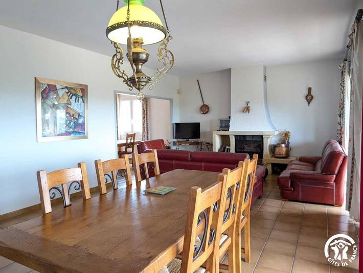 Gîte pour 11 personnes, avec piscine ainsi que terrasse et jardin à Portiragnes - 4