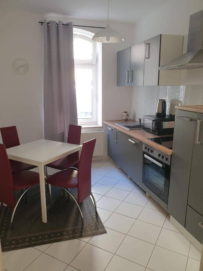 Ferienwohnung für 5 Personen, mit Balkon und Whirlpool in Wurzen