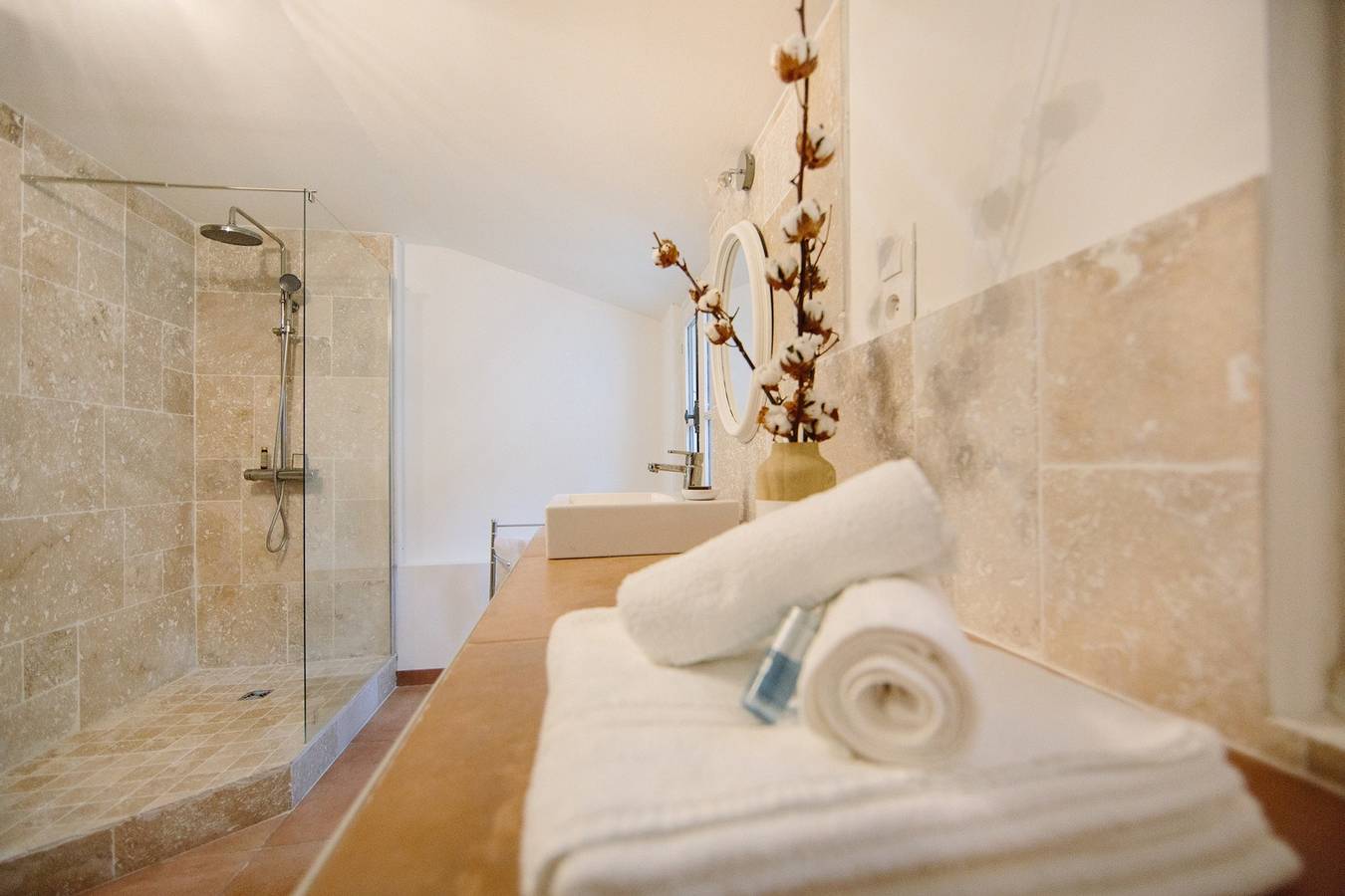 Entire apartment, Le Petit Robin- Coeur de Nantes in Nantes, Nantes region