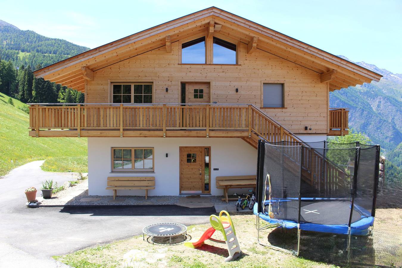 Appartement entier, Appartement 'Matatzspitz' avec vue sur la montagne, terrasse panoramique privée et Wi-Fi in San Martino in Passiria, Groupe Texel