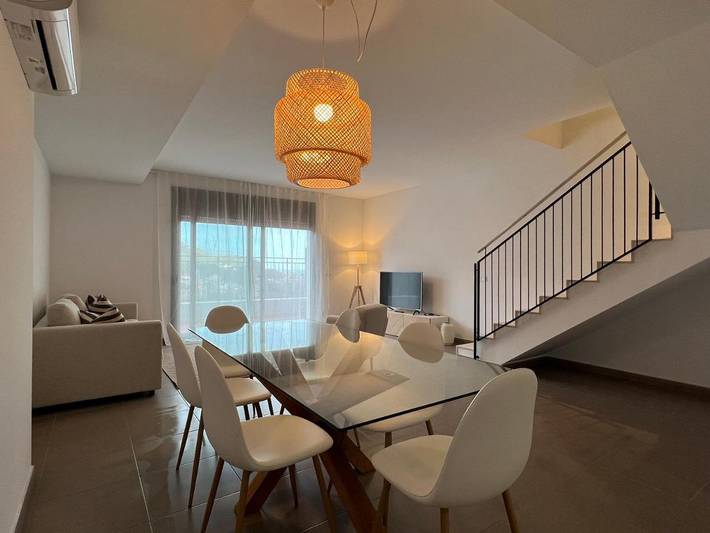 Location de vacances pour 6 personnes, avec vue et terrasse à Colera