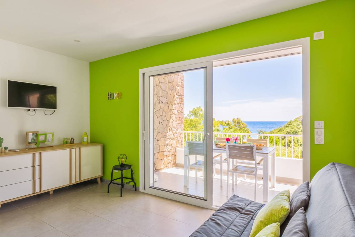 Ganzes Studio, Studio für 4 Personen mit Terrasse in Cavalaire-sur-Mer, Draguignan Region