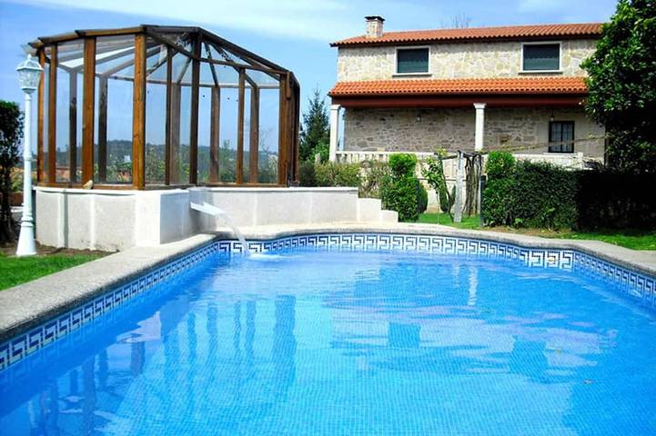 Maison de vacances pour 13 personnes, avec Balcon ainsi que Jardin et Piscine