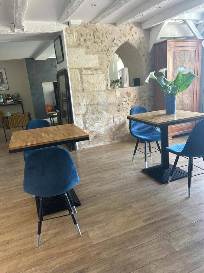 Location de vacances pour 2 personnes, avec Terrasse et Jardin ainsi que Piscine et Vue à Saint-Maime-de-Péreyrol - 2