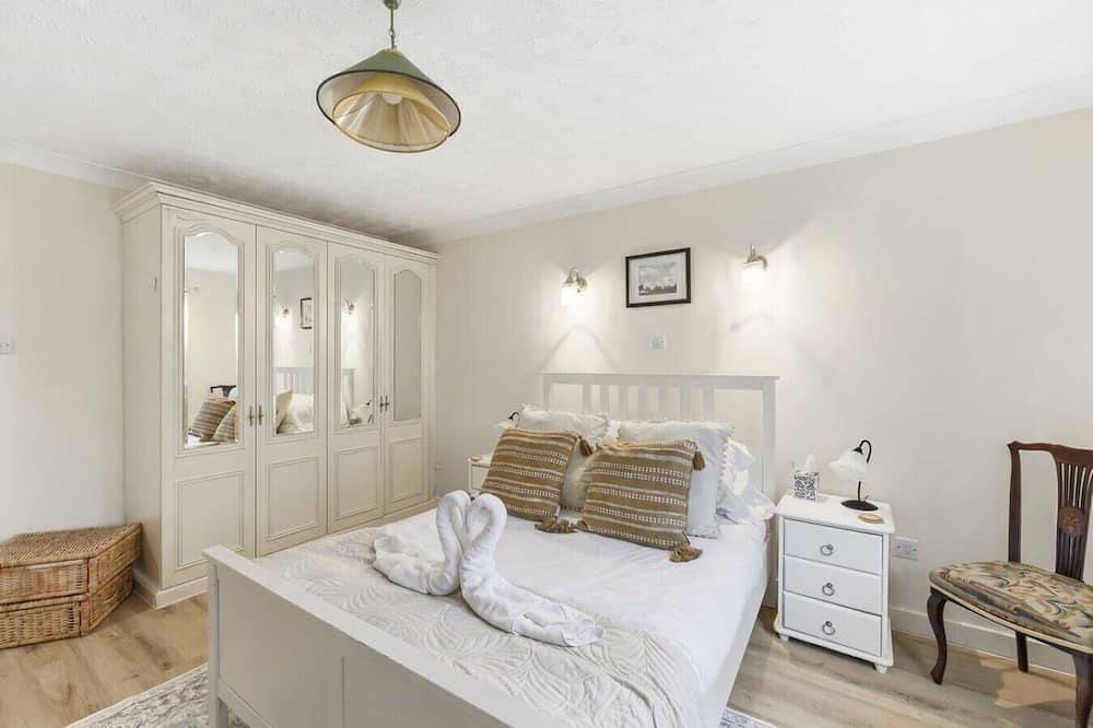 5 Bedroom • 3.5 Bath • Detached House • Driveway Parking • Skytv • Fast Wifi in Milton Keynes, Südostengland