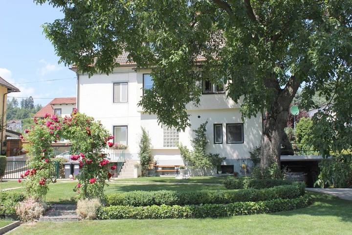 BnB für 2 Personen, mit Garten und Ausblick am Wörthersee
