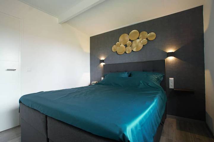 Detached bungalow, large private garden, and a sauna that can be booked as an extra in Sint Maartensvlotbrug, Noord-Holland - Nordseeküste