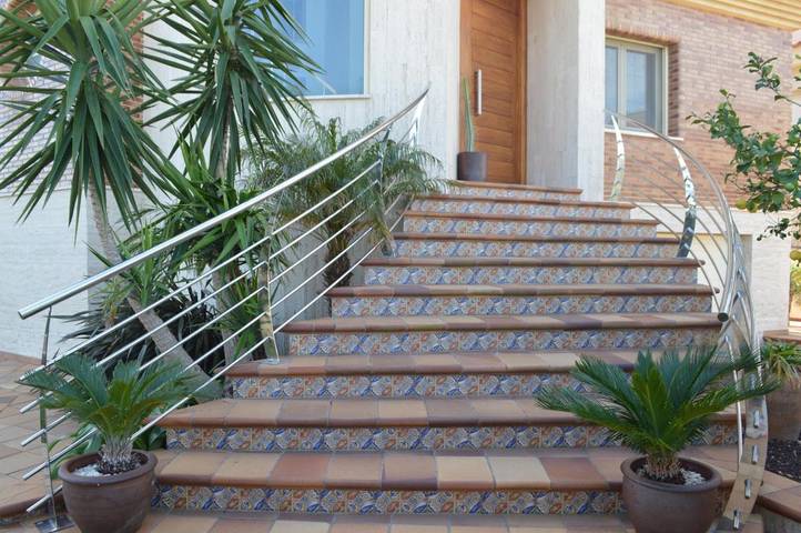 Chalet para 14 personas, con vistas además de piscina y jardín, Se admiten mascotas en Provincia de Tarragona - 2