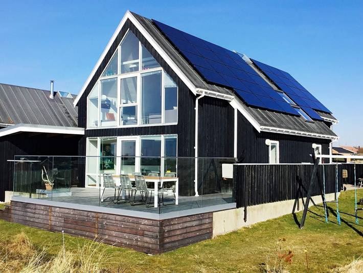 Ferienhaus für 9 Personen, mit Terrasse, mit Haustier in Vorupør