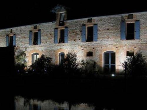 Gîte pour 2 personnes, avec vue et vue sur le lac, animaux acceptés à Calmont - 2